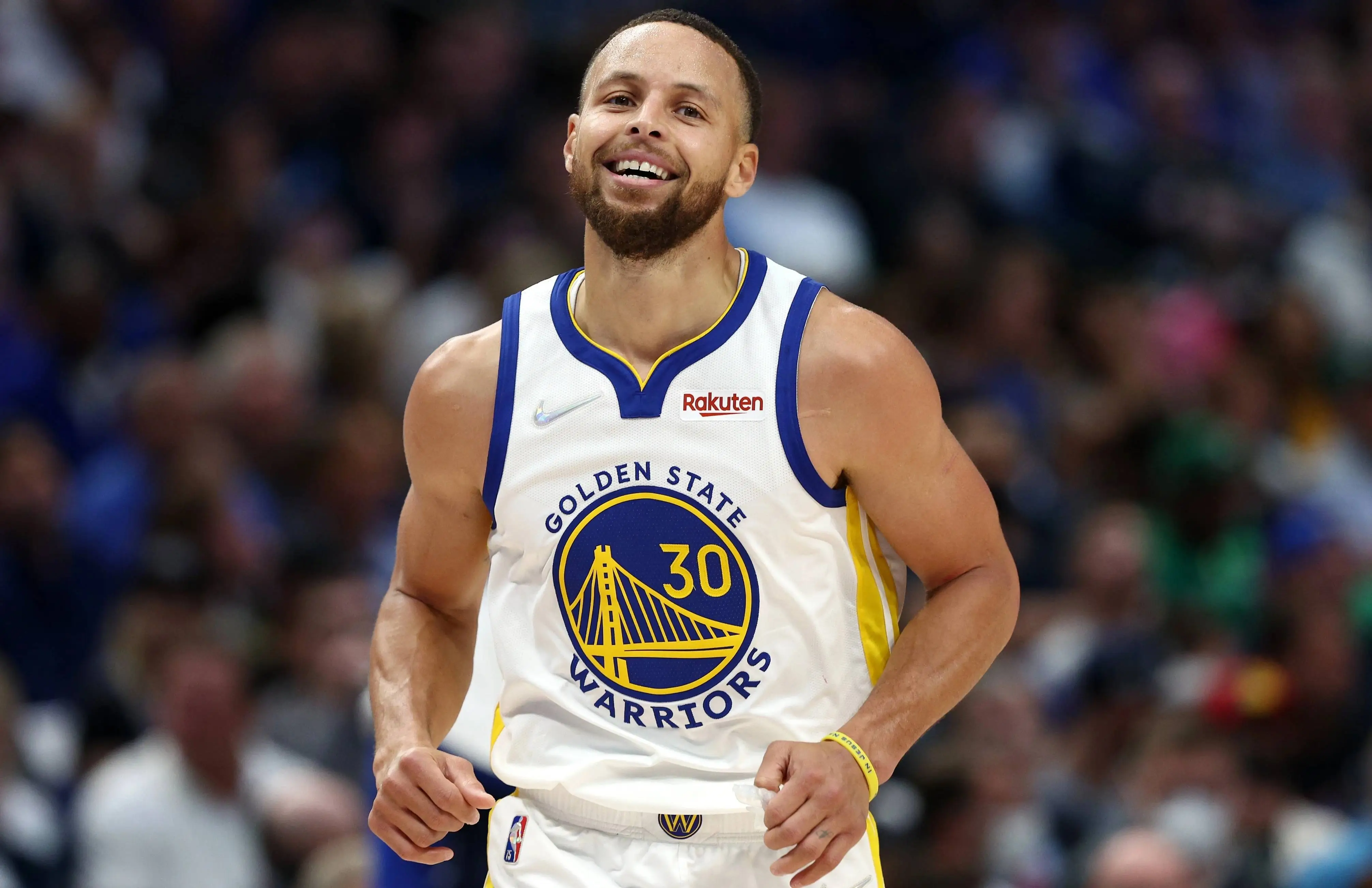 ayx体育-库里新星锐不可当表现突出，中国队前途光明！气势如虹延续-ayx体育